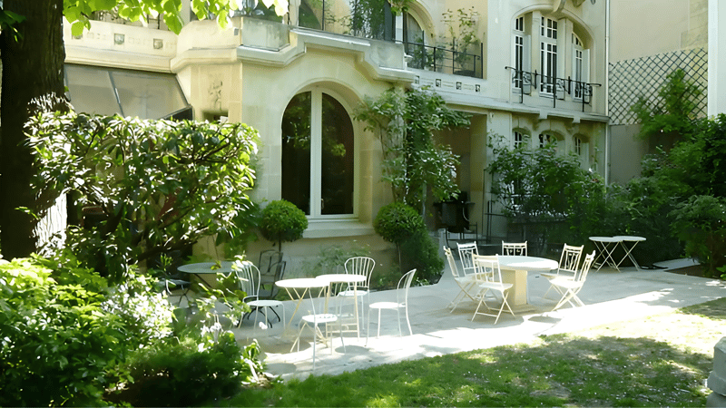 L'Hôtel du Champs de Mars