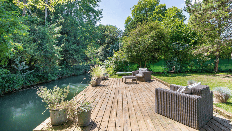 La Maison au bord de l'eau de Caroline