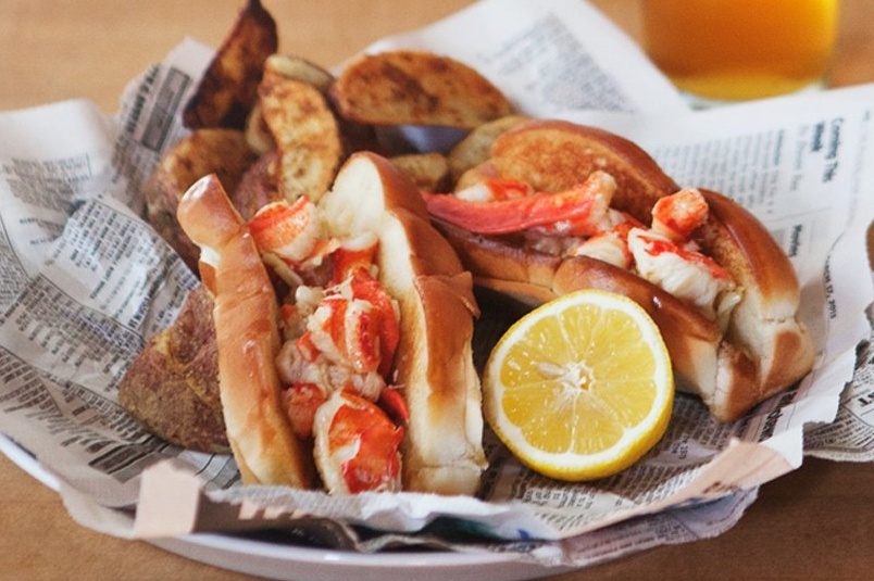 lobster roll-976887-edited